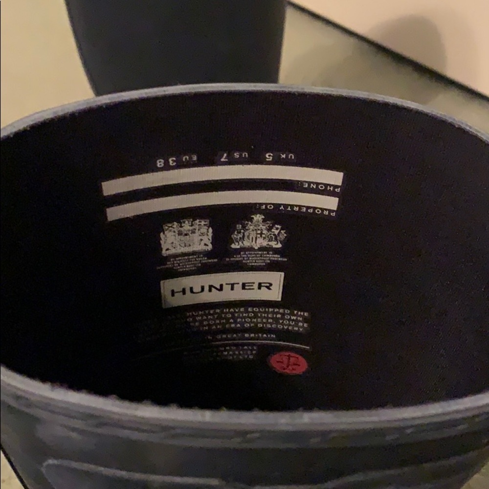 Navy blue Hunter rain boots - Picture 5 of 7